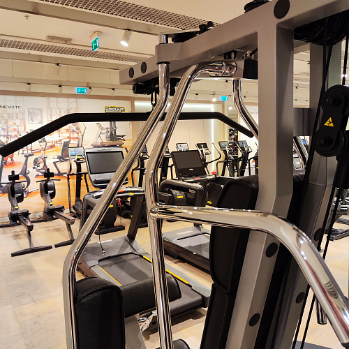 Мультистанция Technogym Unica Evolution (в отличном состоянии)