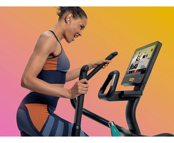 Эллиптический тренажер Technogym Excite Live Synchro 700 фото6
