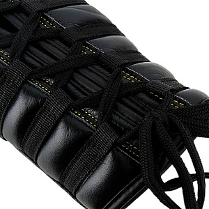 Купить UFC Премиальные тренировочные перчатки на шнуровке черные - 16 Oz в Москве