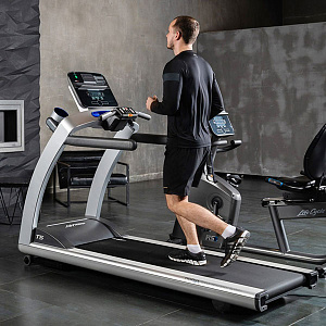 Купить Беговая дорожка Life Fitness T5 Track Connect в Москве