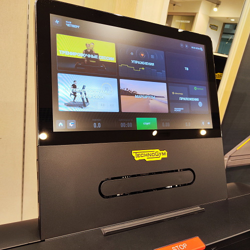 Беговая дорожка Technogym Excite Run Live 7000 (витринный образец)