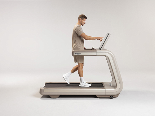 Беговая дорожка Technogym Artis Luxury Run