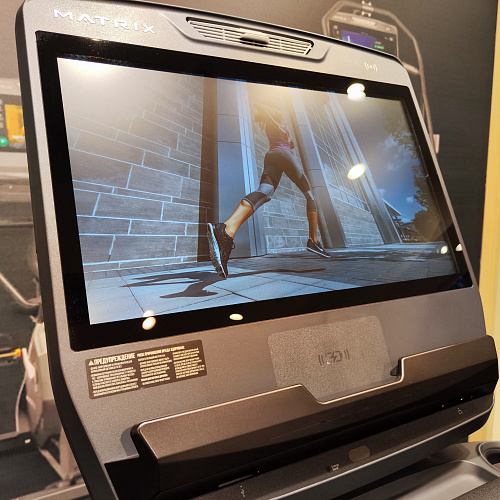 Беговая дорожка Matrix Fitness Performance Plus Touch XL (витринный образец)