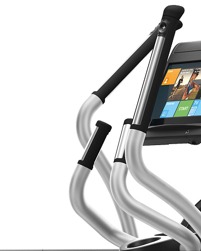 Эллиптический тренажер Technogym Excite Vario 500 LED