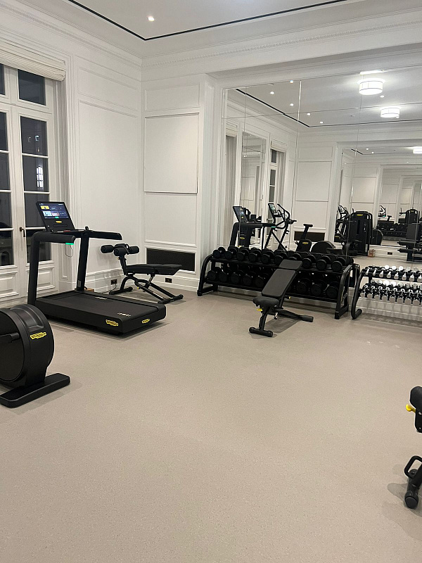 Зал для жильцов многоквартирного дома