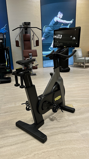 Сайкл Technogym bike фото6