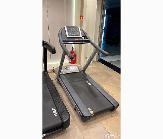 Беговая дорожка Technogym Jog 700 LED фото1