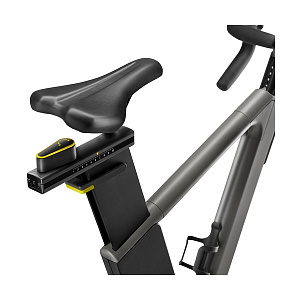 Купить Вертикальный велотренажер Technogym Ride в Москве