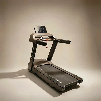 Беговая дорожка Matrix Fitness T600X-02 с LED-консолью (витринный образец)