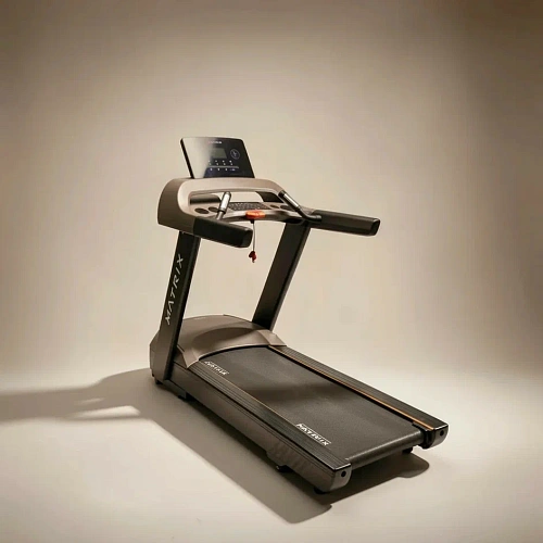 Беговая дорожка Matrix Fitness T600X-02 с LED-консолью (витринный образец)