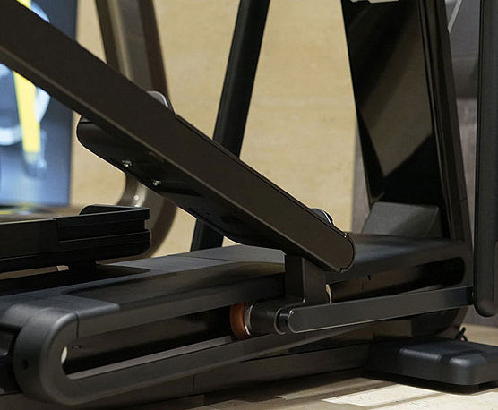 Эллиптический тренажер Synchro Artis LIVE 16 фото11