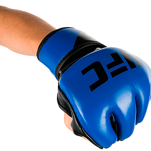 Купить UFC Перчатки MMA для грэпплинга 5 унций синие S/M в Москве