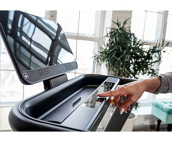 Беговая дорожка Hasttings Fusion фото9