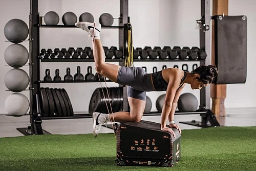 Многофункциональная скамья Precor Glutebuilder Box Pro GBR107