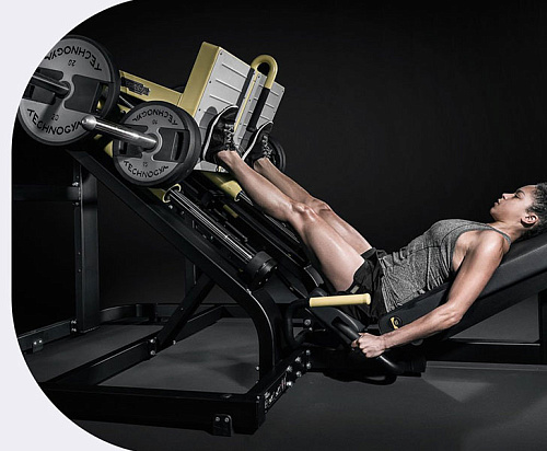 Жим ногами линейный Technogym PURE STRENGTH Linear Leg Press