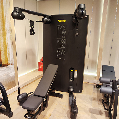 Многофункциональный комплекс Technogym Kinesis One (в отличном состоянии)
