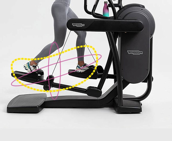 Эллиптический тренажер Technogym Excite Vario 500 LED фото4