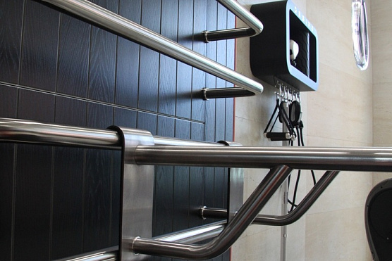 Многофункциональный комплекс в премиальном черном исполнении с элементами отделки частных яхт Desire Regatta Black Edition фото5