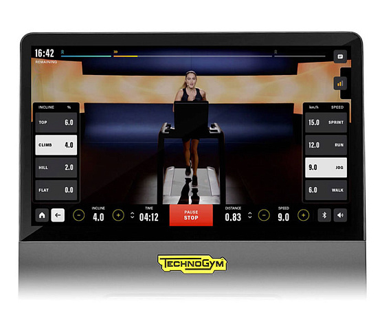 Беговая дорожка Technogym Excite Live Run 9000 фото11