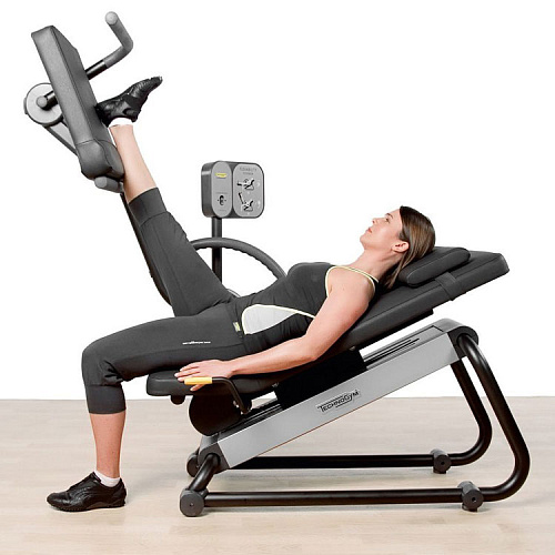 Тренажер для задней поверхности бедра Technogym Posterior