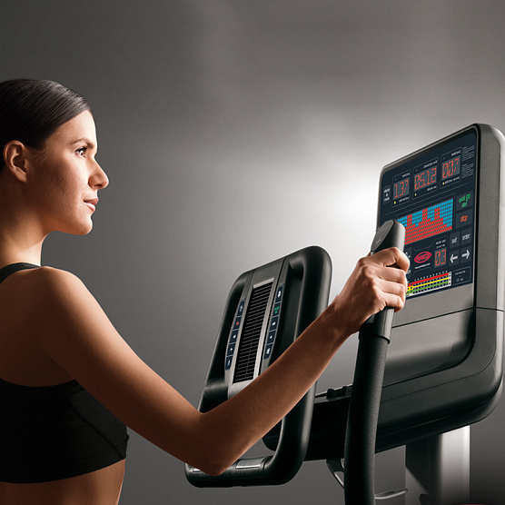 Эллиптический тренажер Panatta Pininfarina Elliptical LED Plus фото2