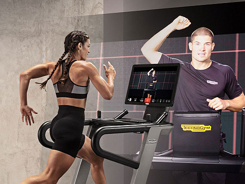 Беговая дорожка Technogym Run HIIT