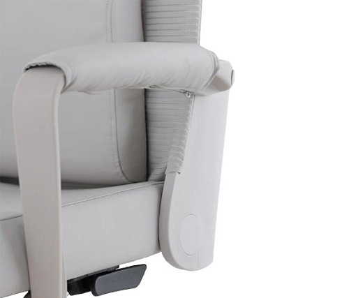 Массажное кресло Ergonova MeWork Ivory