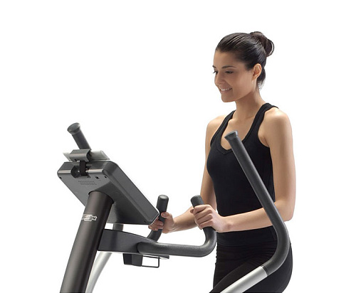 Эллиптический тренажер Technogym Synchro Forma