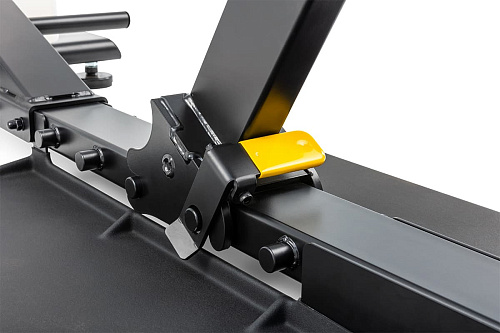 Вертикальный реабилитационный велотренажер для рук Spirit Fitness Medical 5.5UE