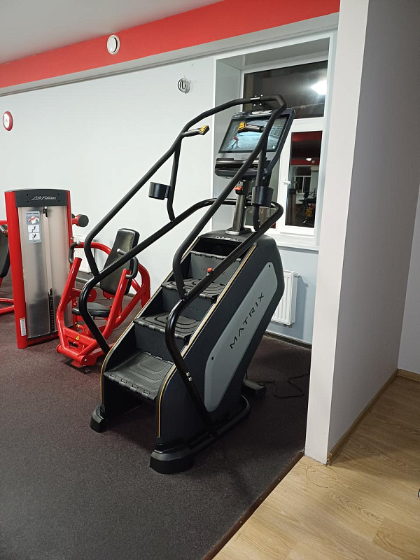 Поставка спортивных тренажеров для фитнес клуба в Ногинске