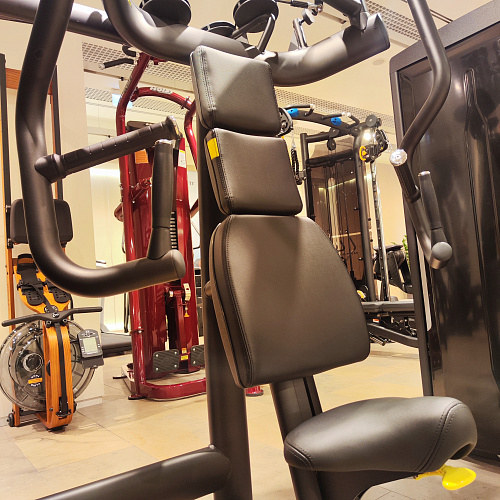 Жим от груди Technogym Chest Press Selection 900 (витринный образец)