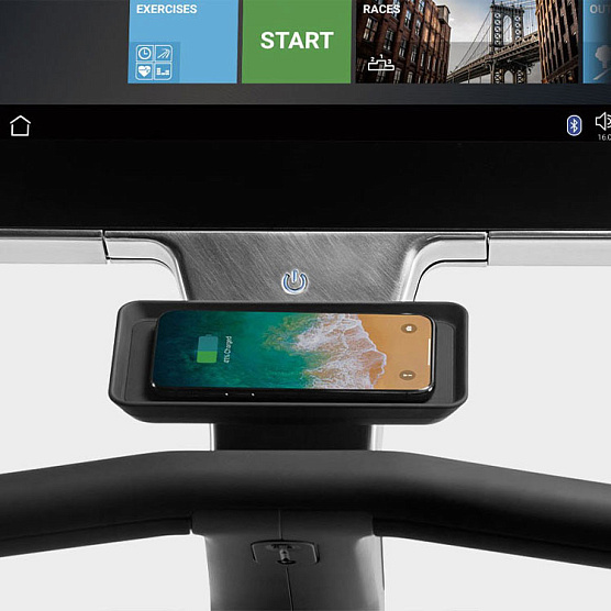 Вертикальный велотренажер Technogym Bike Personal фото3