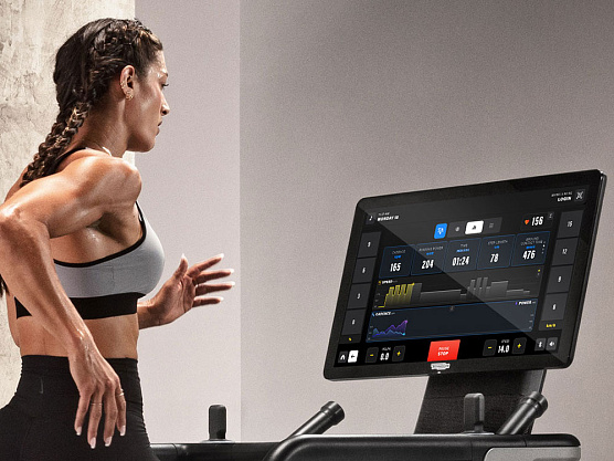 Беговая дорожка Technogym Run HIIT фото4