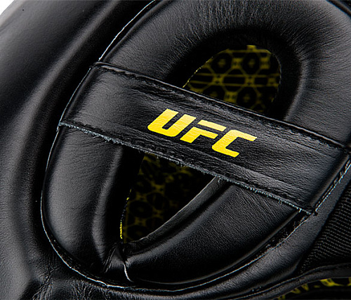 Шлем с защитой щек на шнуровке UFC L/XL