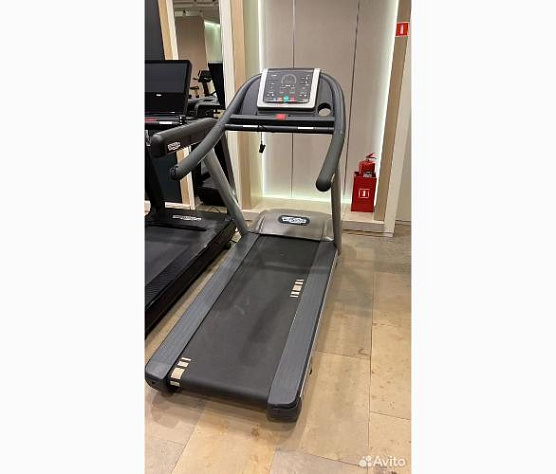 Technogym Jog 700 LED беговая дорожка