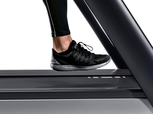 Беговая дорожка Technogym Run 1000 LED