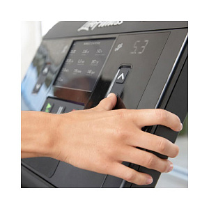 Купить Беговая дорожка Life Fitness Platinum DX в Москве