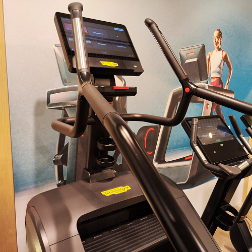 Степпер / Лестница Technogym Excite Climb Live 5000 (витринный образец)
