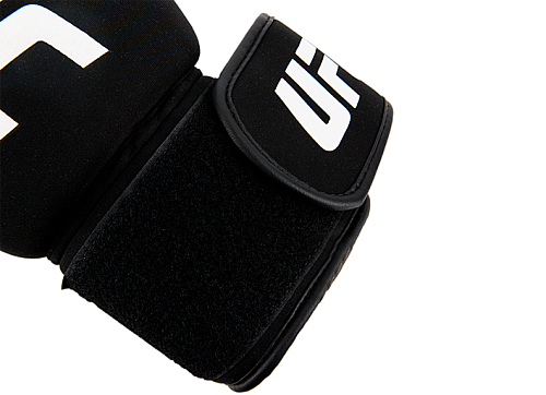 Перчатки для бокса и ММА UFC черные REG