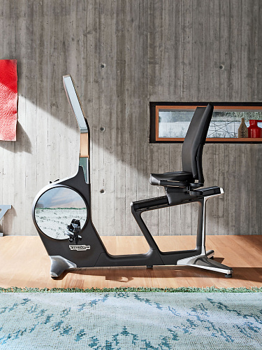 Горизонтальный велотренажер Technogym Personal Recline