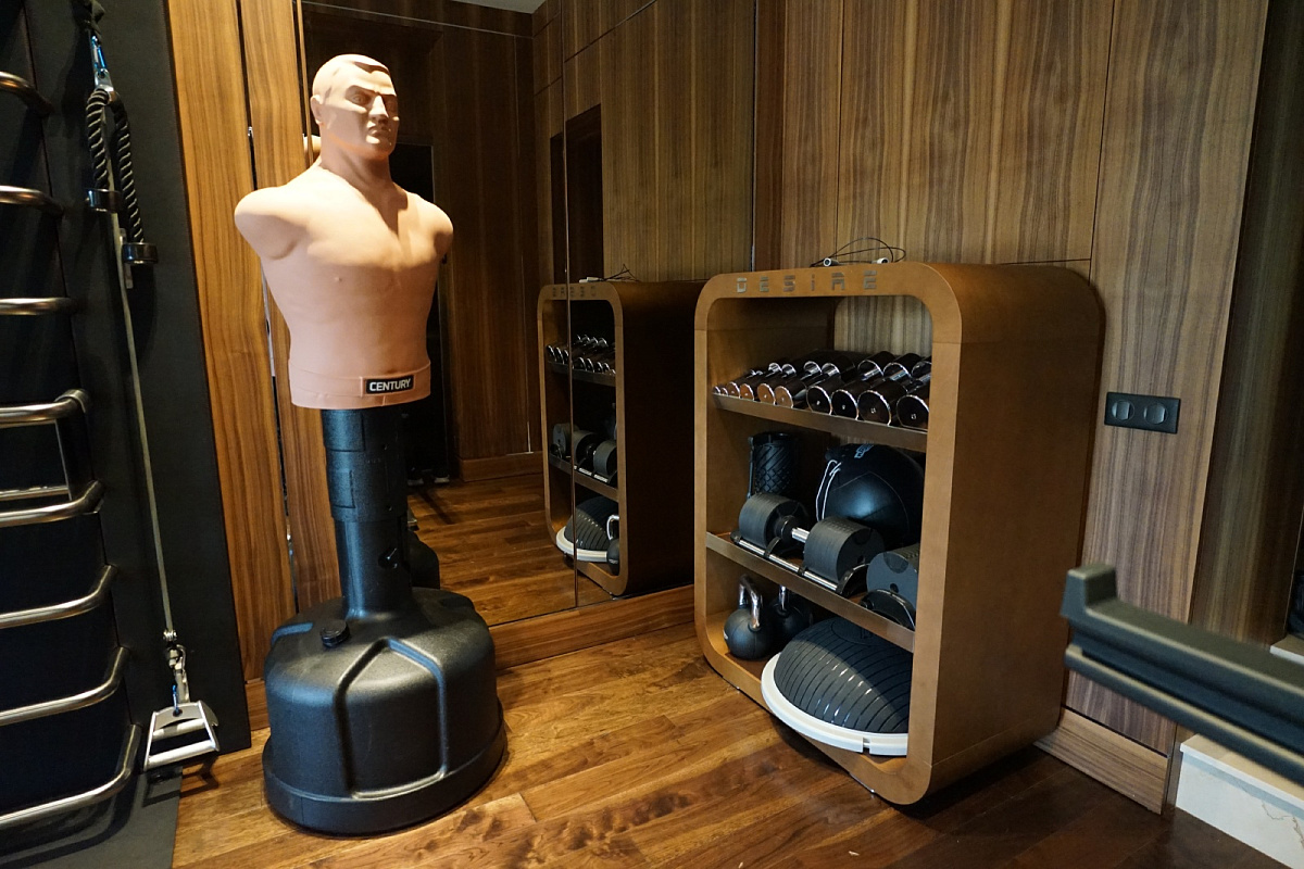 Спортивный зал в коттеджном посёлке «Монтевиль»