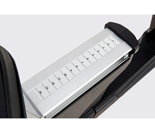 Тренажер Spirit Fitness LR660