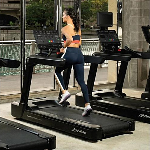 Купить Беговая дорожка Life Fitness Integrity D с консолью SL (ICLST DSL) в Москве