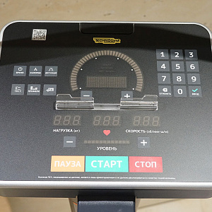 Купить Вертикальный велотренажер Technogym Bike Forma в Москве