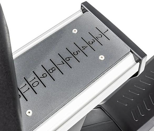 Горизонтальный велотренажер Spirit Fitness CR1000ENT