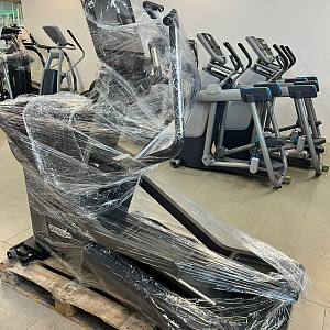 Купить Эллиптический тренажер Technogym Synchro Artis Unity в Москве