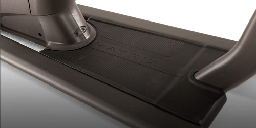 Горизонтальный тренажер Matrix Fitness R50XER