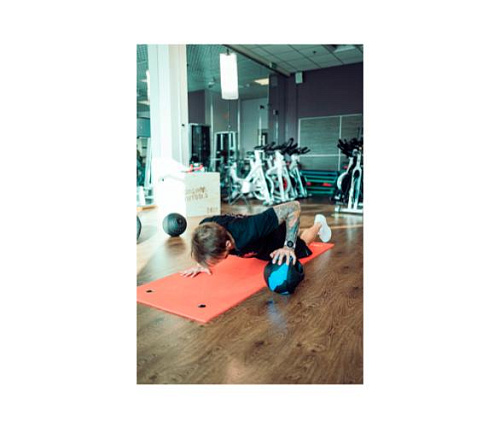 Мяч тренировочный медицинбол с хватами Original FitTools 5 кг