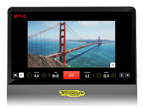 Велотренажер Technogym Excite Live Recline 7000