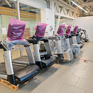Купить Life Fitness Elevation Discover SE3 HD, 2018 год в Москве